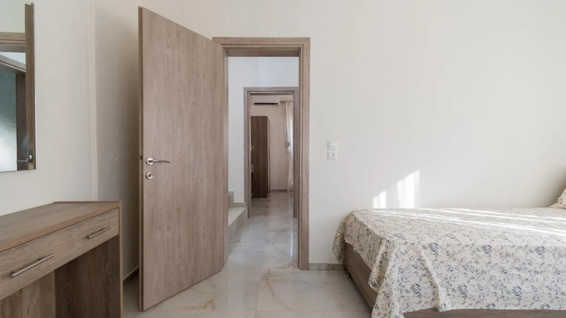 Apartment Paradise House Néos Marmarás